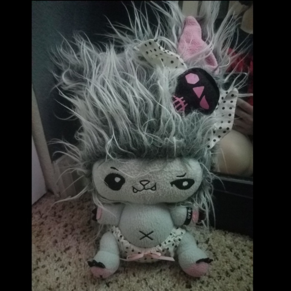 Vamplets Howliss plush